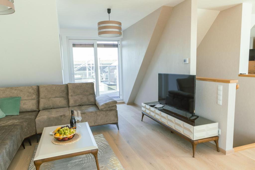 New Design Penthouse And *