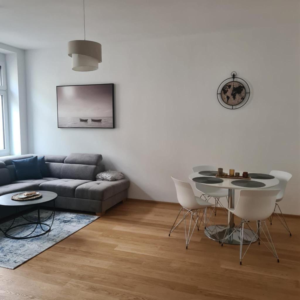 Apartment New Design Penthouse And Vienna